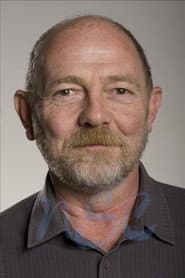 Arthur Kohl as Diretor da TVP