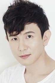 Kim Lee-woo as Japanese Officer 1