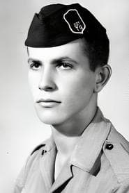 José Terrón as Thomas 'Shorty' Larson (uncredited)