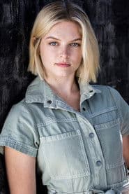 Jessie Diepeveen as Female Student #3