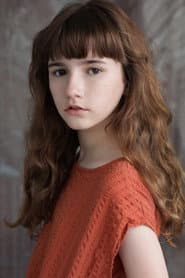 Tallulah Conabeare as Daphne de Luce