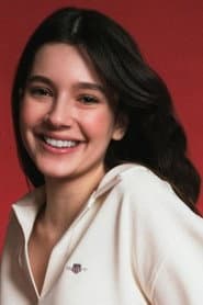 Mina Demirtaş as Selin
