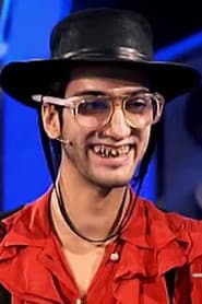 Álvaro Tortosa as Dientes