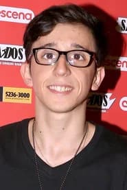 Rodrigo Noya as Tomás