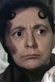 Laure Paillette as Une commère(non crédité)