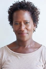 Victoria Thomas as Daughtrey Woman