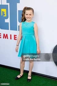 Kiely Renaud as Molly (voice)