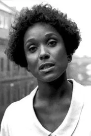 Alphonsia Emmanuel as Selina