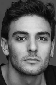 Eugenio Mastrandrea as Gio Bonucci