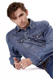 Jon Toro as Alevín Nox