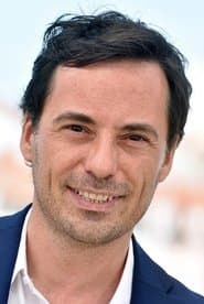 Diego Velázquez as Prosecutor (segment "La propuesta")