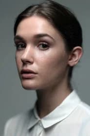 Sai Bennett as Melissa