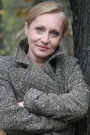 Manuela Ciucur as Sister Christine