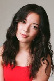 Izabel Mar as Intern