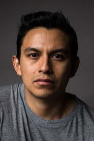 José Salof as Julian Villares
