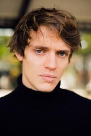 Oscar Lesage as Troy
