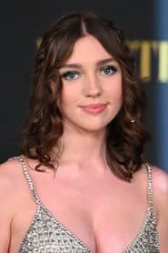 Alexa Swinton as Anya