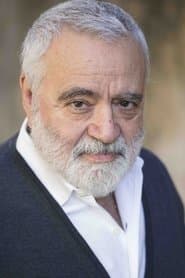 Augusto Zucchi as Medico