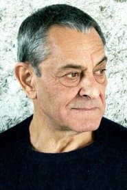 Federico Pacifici as Elder