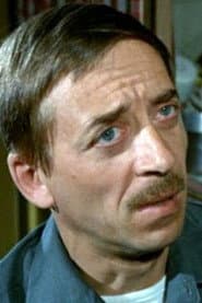 Marius Laurey as Inspecteur Cabanel