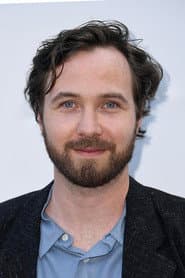 Vilhelm Blomgren as Pelle