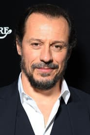Stefano Accorsi as Pietro