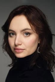 Rebecka Enholm as Linn