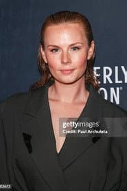 Roseanna Brown as Operator