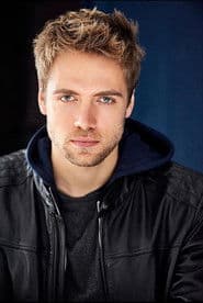 Pablo Sandstrom as Neil