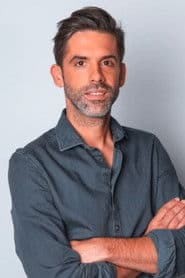 José Yélamo as José Yélamo
