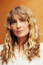 Aliette Opheim as Caroline