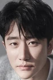 Huang Xuan as Commander Deng