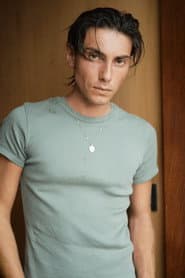 Aritz Kortabarria as Chad