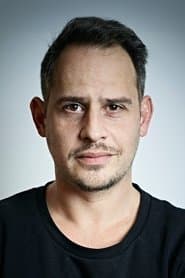 Moritz Bleibtreu as W.H.O. Doctor
