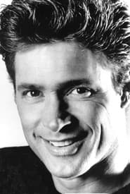 Tom Campitelli as Patrolman