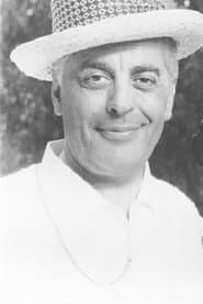 Mario Pisu as Mario Mezzabotta
