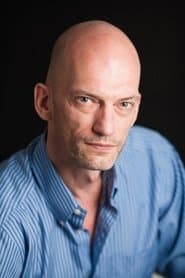 Fedor Steer as Artie Claus