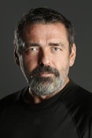 Angus Macfadyen as Robert the Bruce