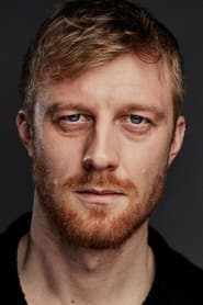 Joachim Fjelstrup as Dr. Udsen