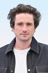 Joseph Olivennes as Raphaël d’Alloz