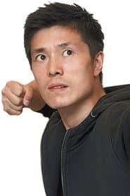 Liang Yang as Praetorian Guard (uncredited)