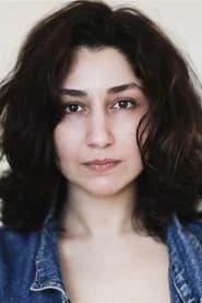 Katayoon Latif as Ida