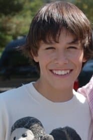 Montaño Rain as Young Thomas Anderson (8)
